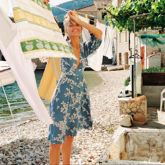 LAST ONE Faithfull the Brand Chloe Midi Dress NWT - Picture 9 of 16